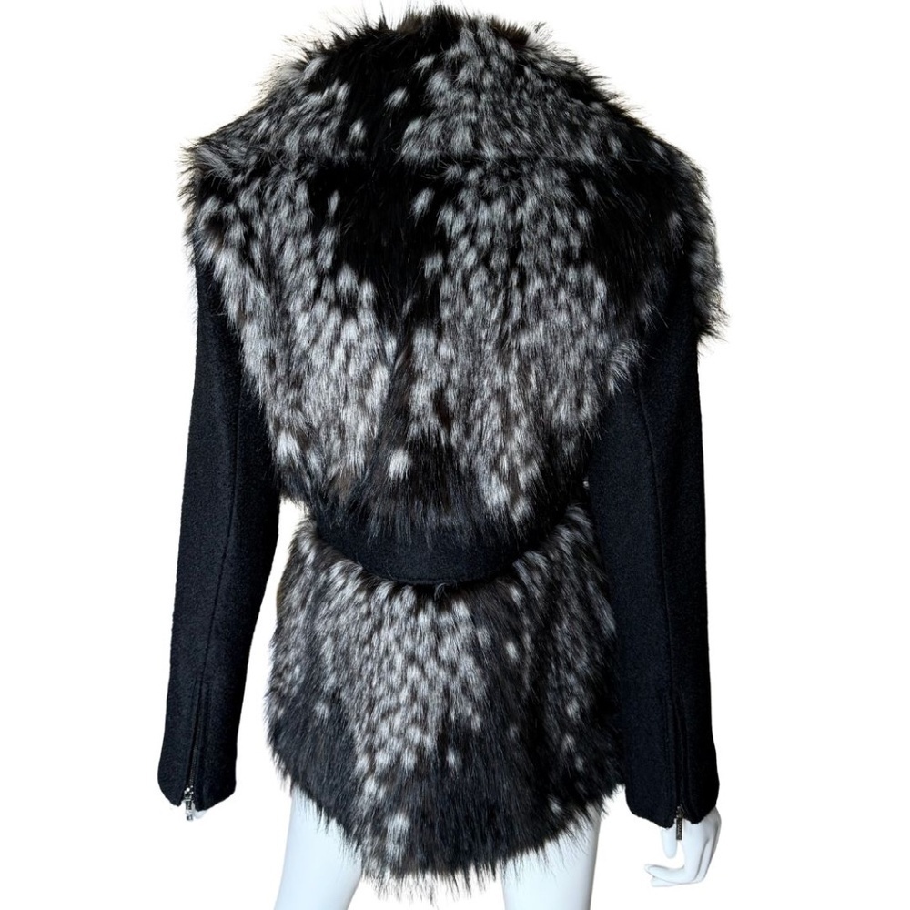 Laundry By Shelli Segal Black And White Faux Fur Coat With Boucle Sleeves Size M - Picture 6 of 7